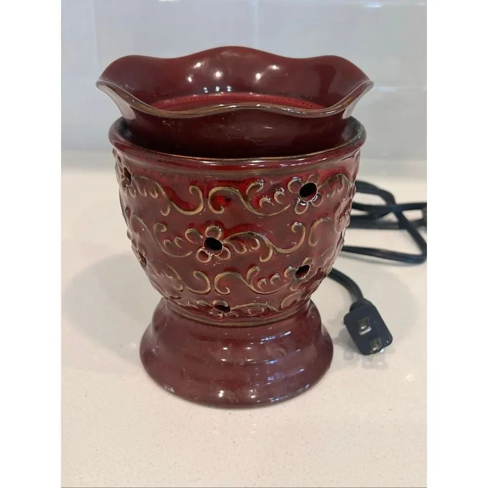 Scentsy Roma Full Size Ceramic Embossed Floral Swirl Wax Warmer Maroon Retired
